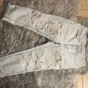 American eagle light washed jeans